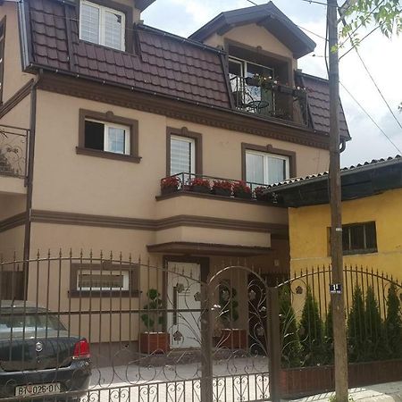 Emma Apartments Bitola Exterior foto